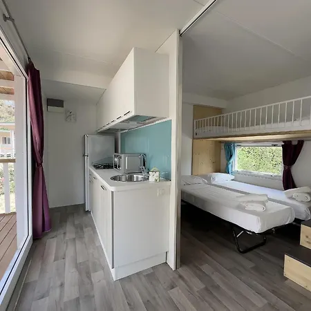 Campingplads Solcio Village *